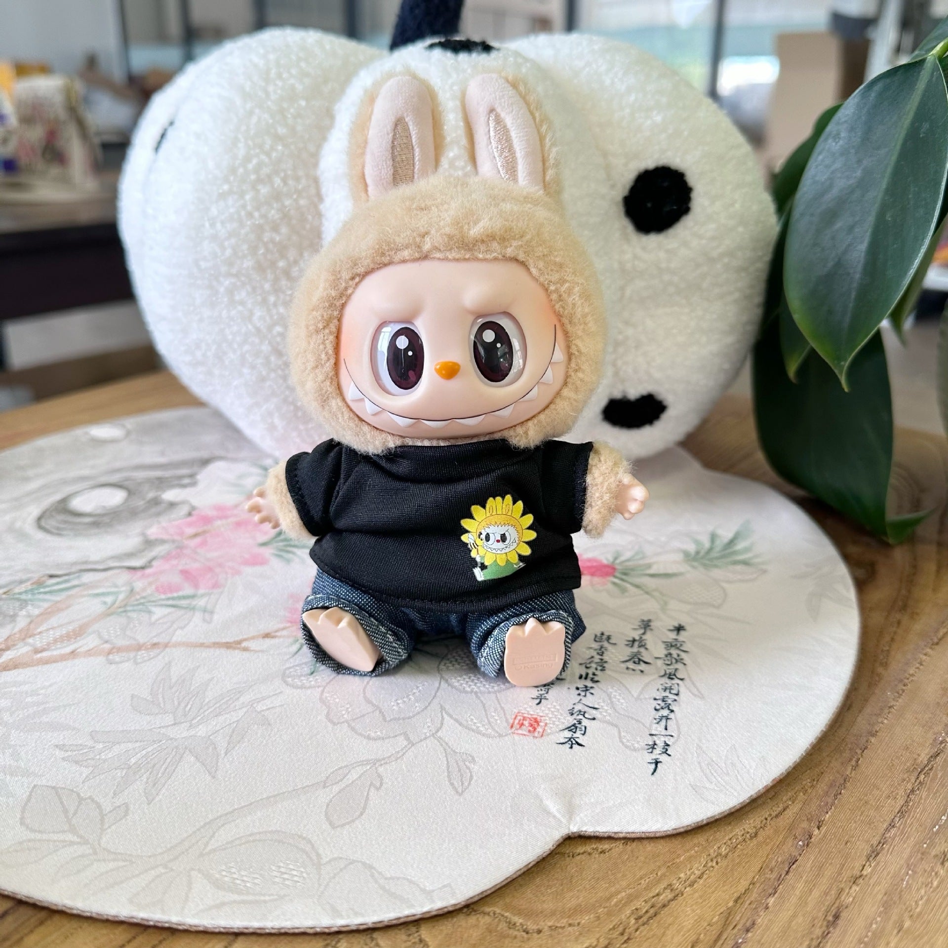 Only clothes] the first and second generation of rabubu doll clothes LABUBU sit at a party and suit for black shirts and glasses
