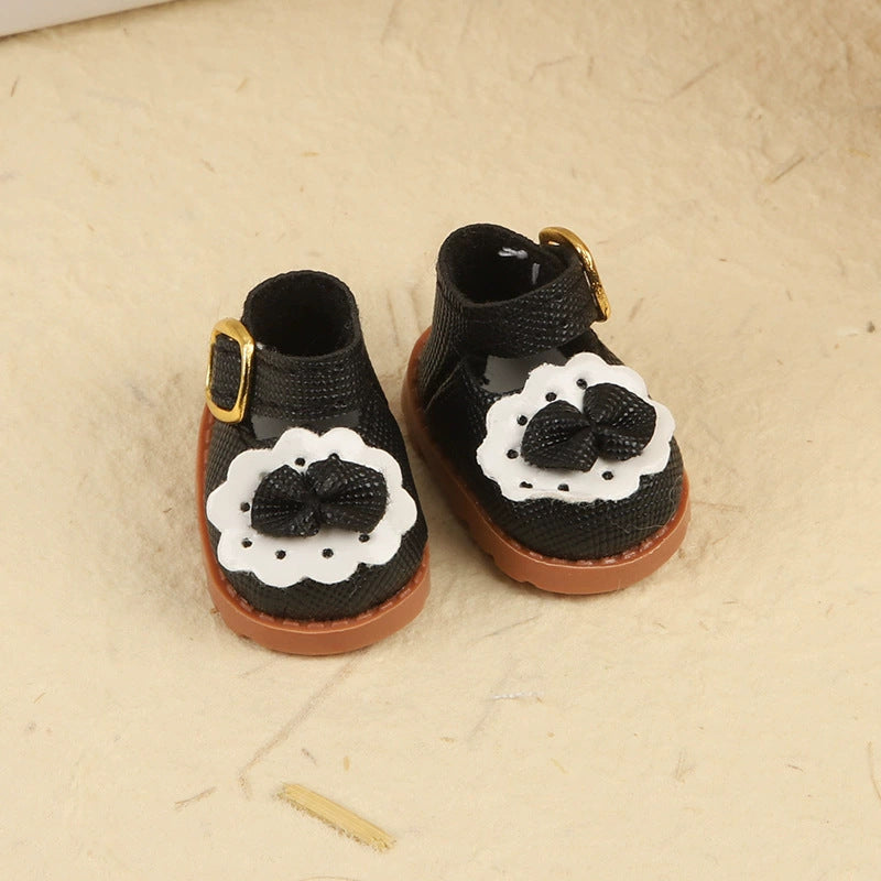 Clothes Only] 17cm Pendant Labubu Clothes Cat t Camellia Straw Hat Suit Labubu Doll Clothes