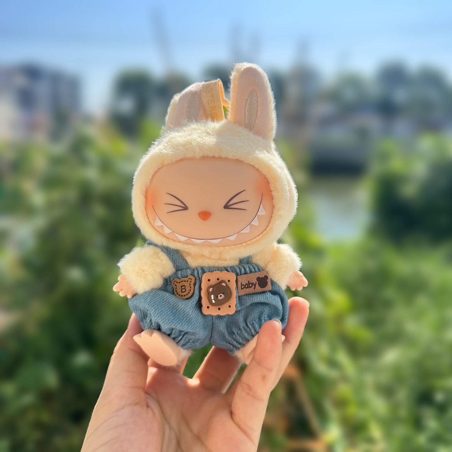 Only clothes] second-generation labubu clothes pendant LABUBU sit party doll biscuit music bear suspenders