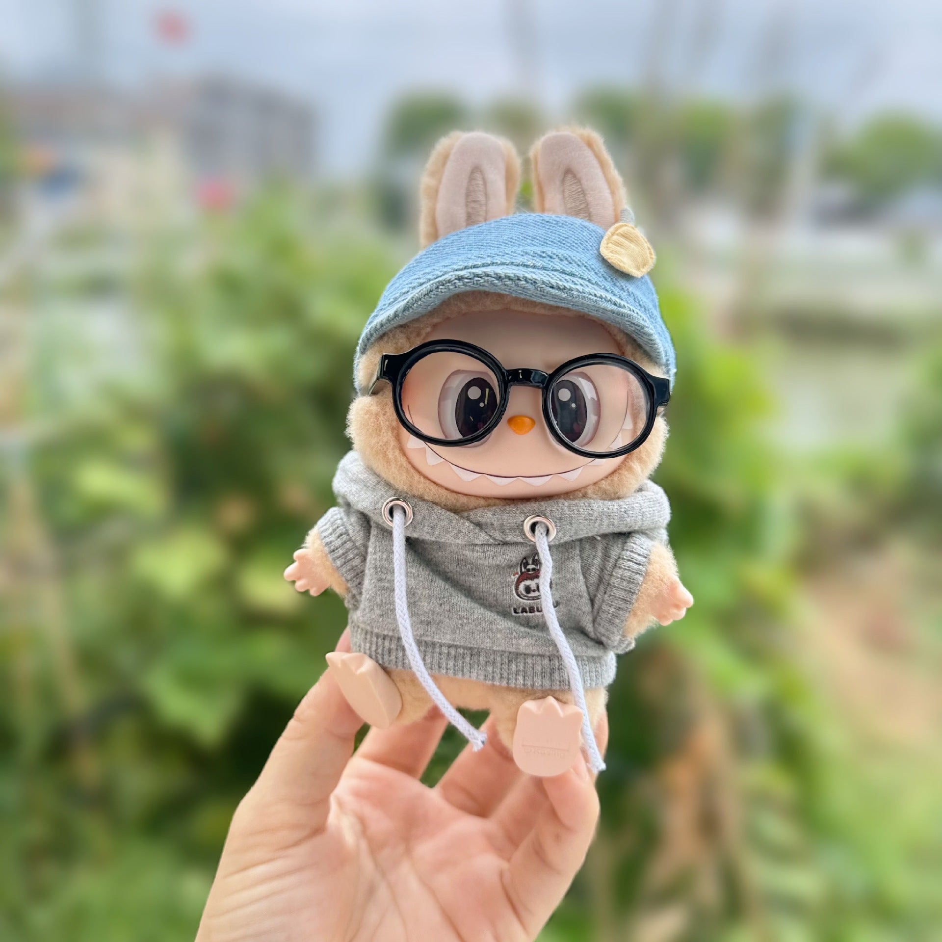 Clothes Only] Second Generation Pendant Rab Sit Party Series Doll Doll Hooded Sweatshirt LABUBU Clothes