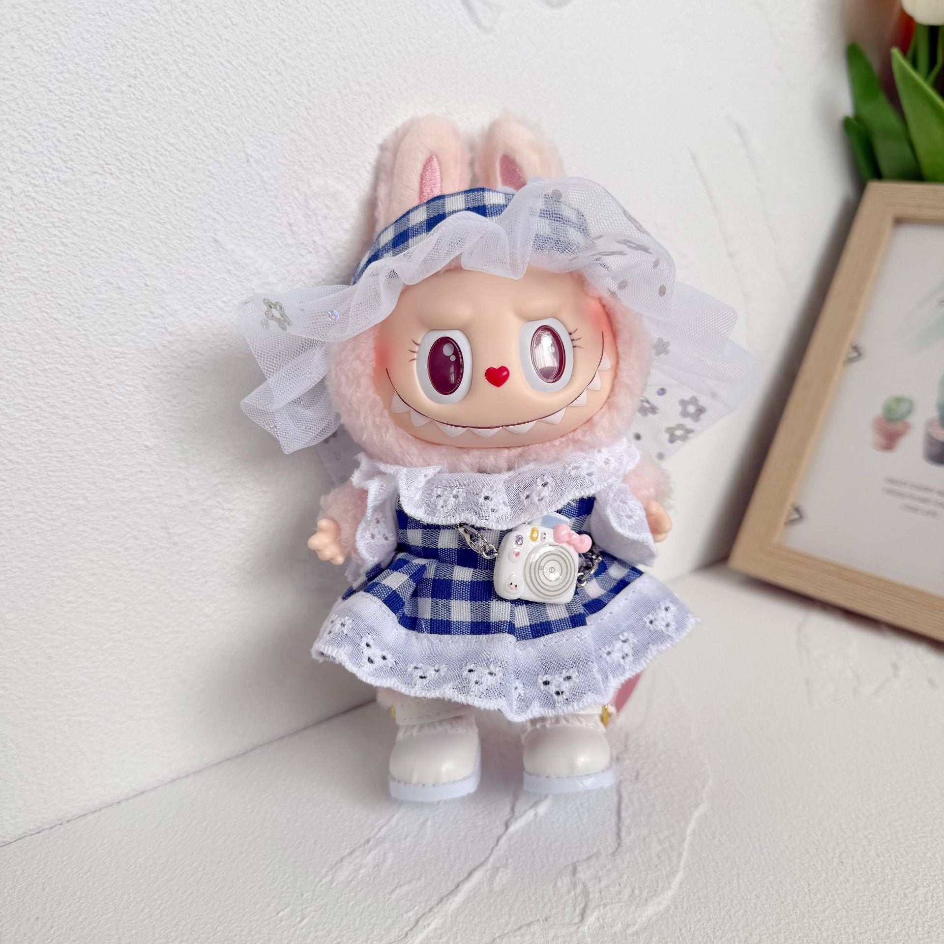 Only clothes] pendant pull cloth clothes one or two generation blind box LABUBU wear for blue and white lace skirt two-piece set