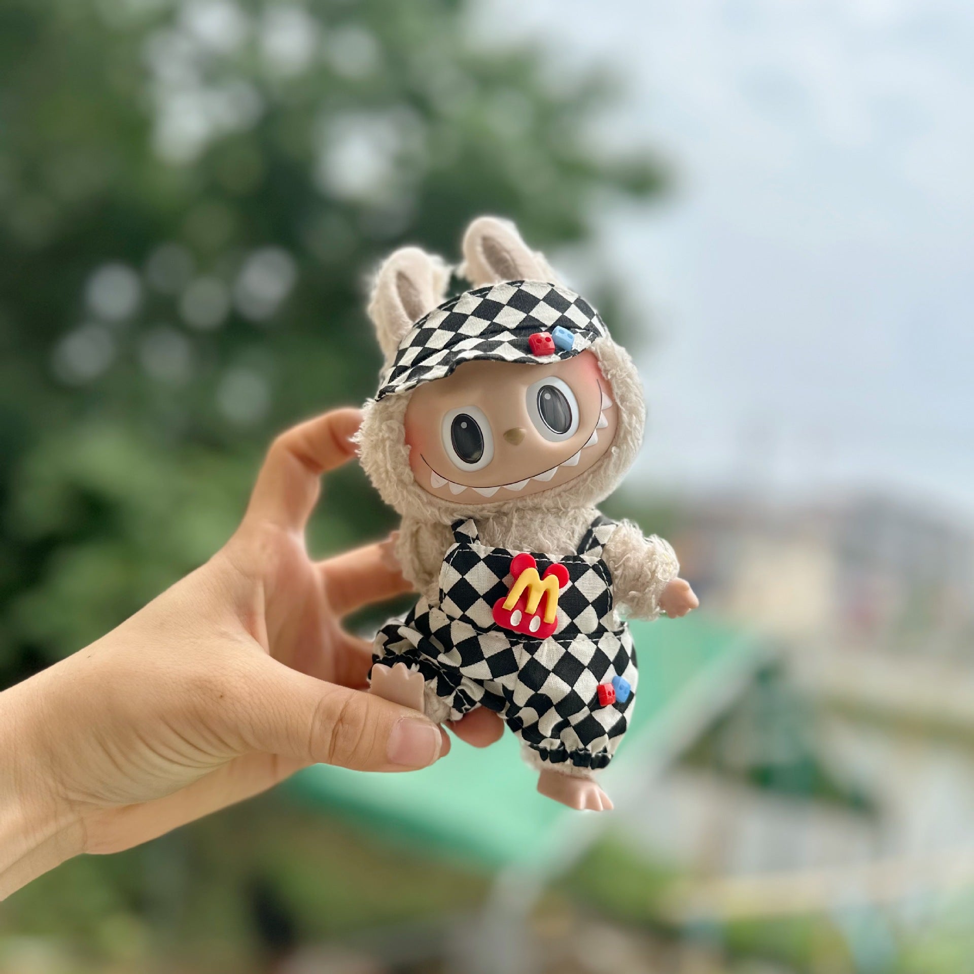 Only clothes] 17CM pendant cloth cloth clothes blind box LABUBU doll rhombus strap skirt suit new product
