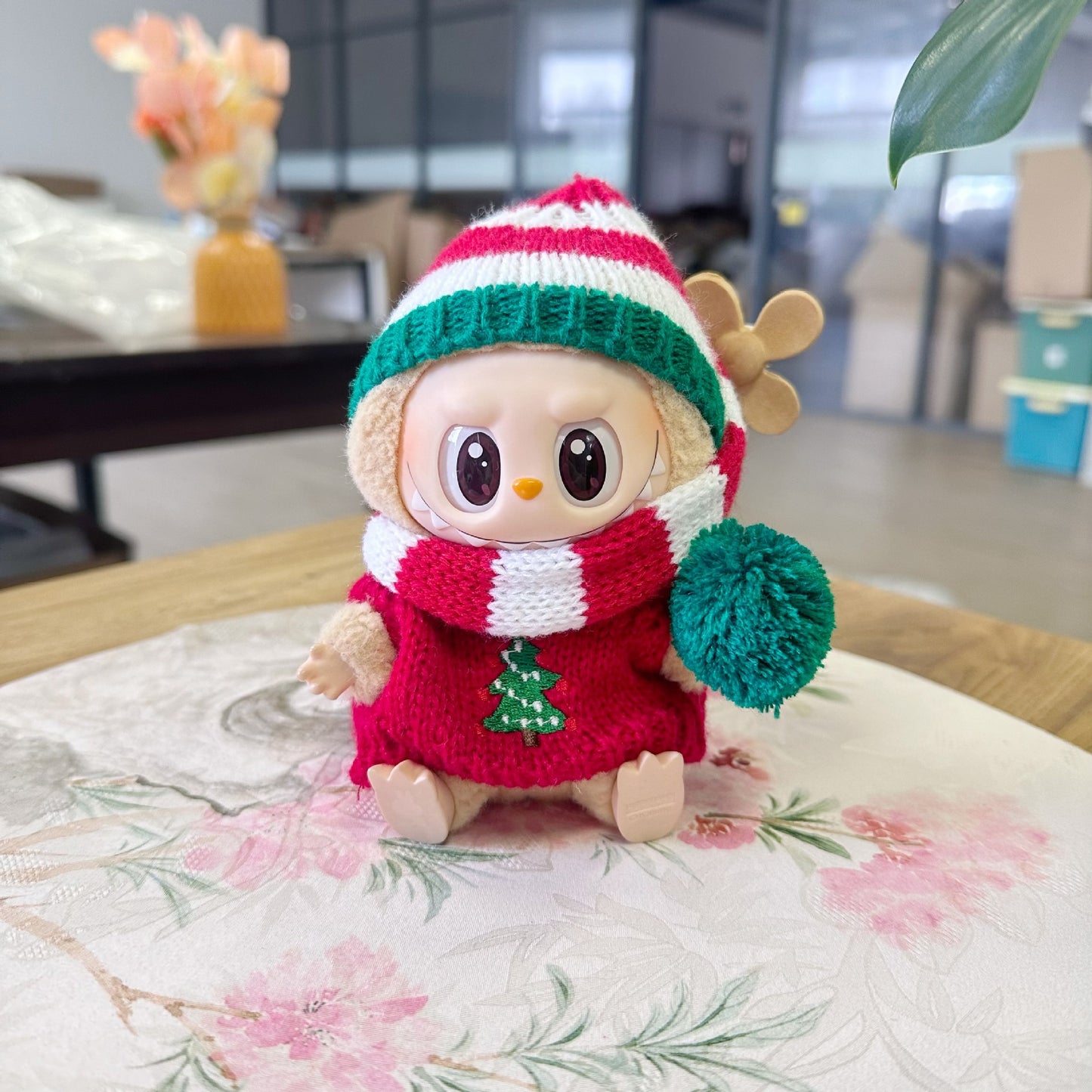 Only clothes] the first and second generation blind box labubu doll Christmas clothes LABUBU for the new year clothes hat