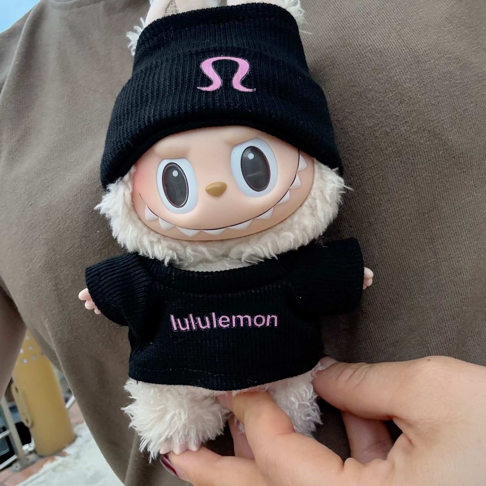 Clothing Only] First, Second and Third Generation Blind Box Labubu Clothing Replacement Trendy Casual Suit Elastic Hat New