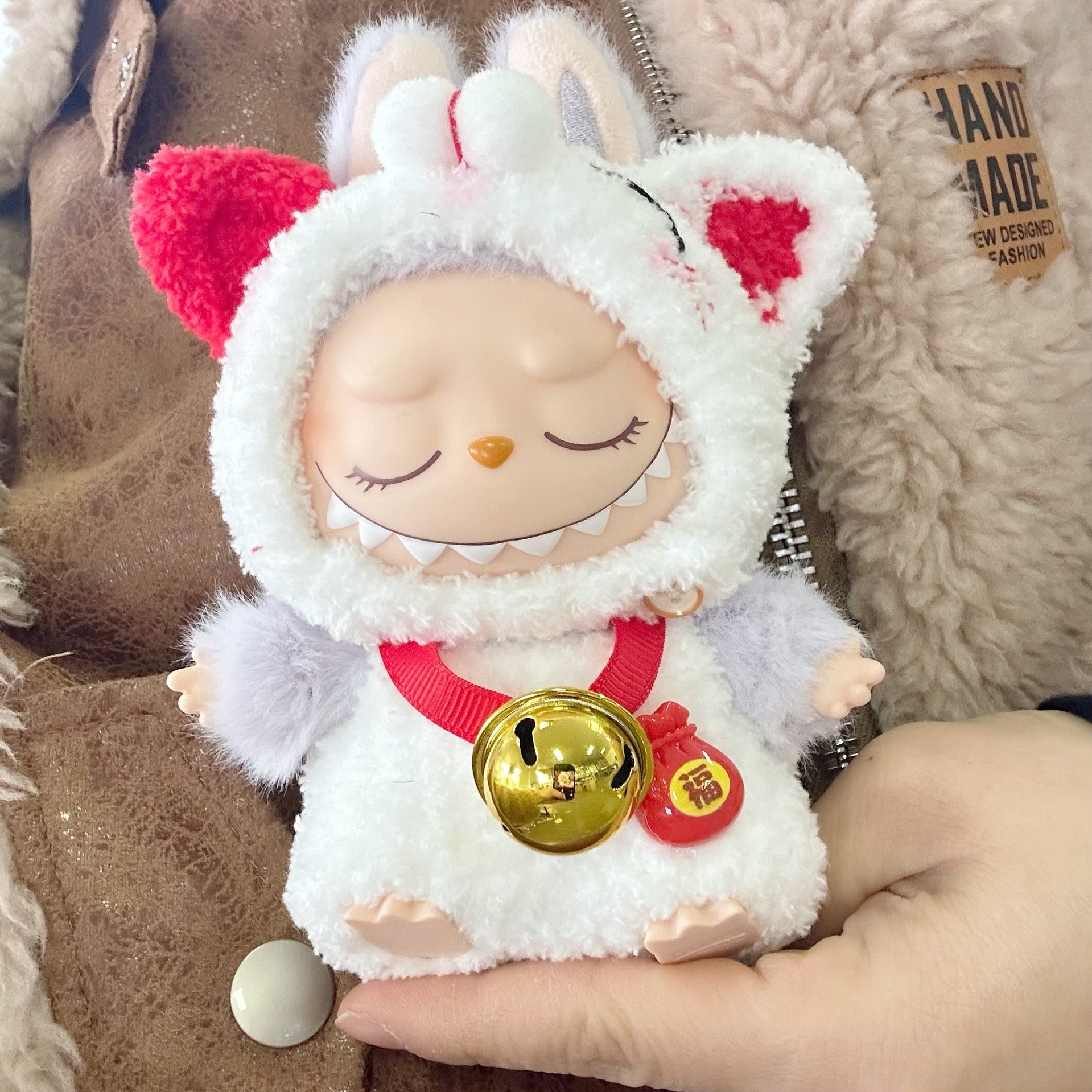 Only clothes] the first and second generation of blind box pull cloth cloth clothes pendant LABUBU hand-made lucky cat for lucky bag cat