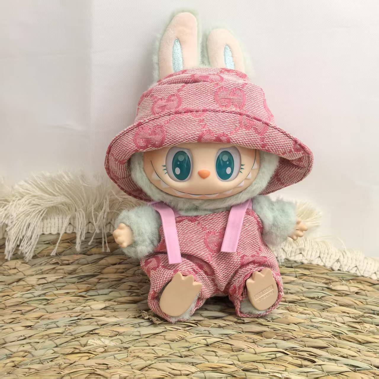 Labubu Doll Outfits - Overalls & Hats for 1st & 2nd Gen Labubu