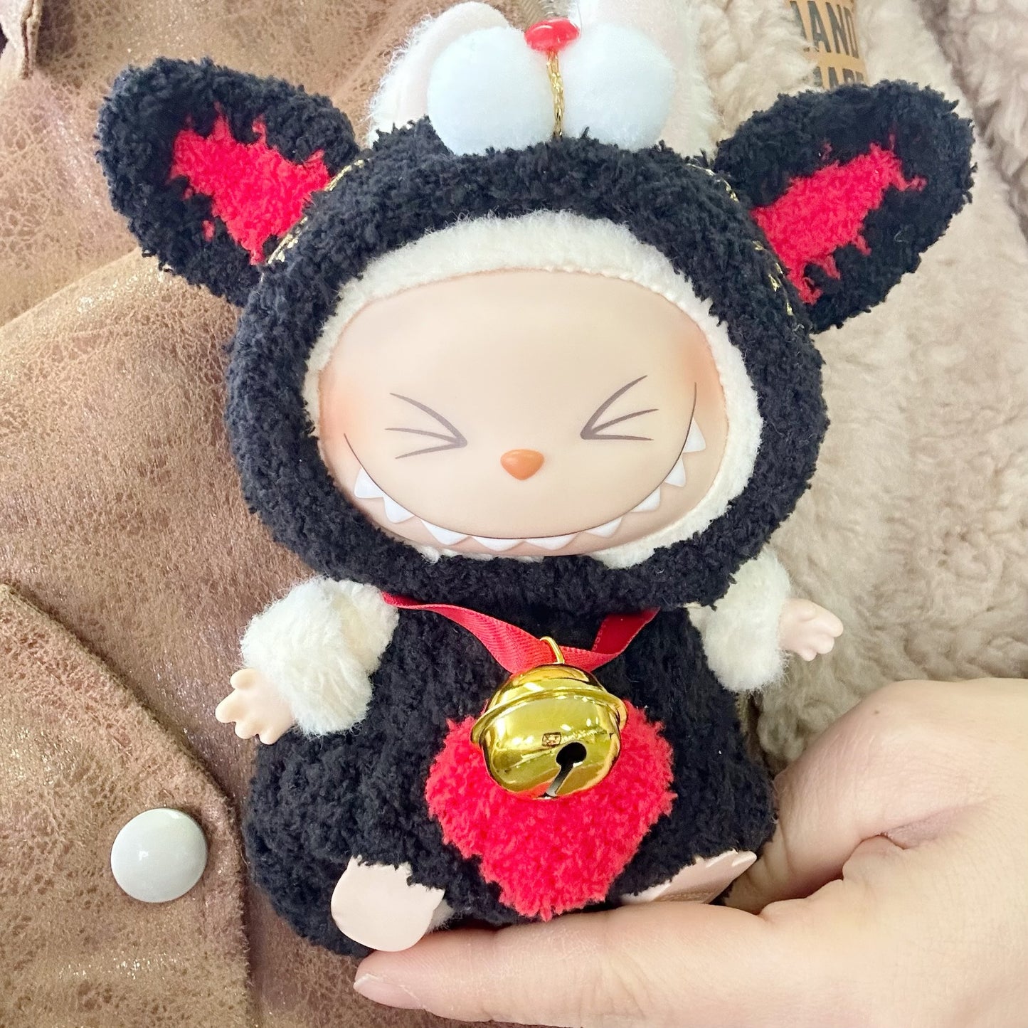 Only clothes] the first and second generation of blind box pull cloth cloth clothes pendant LABUBU hand-made lucky cat for lucky bag cat
