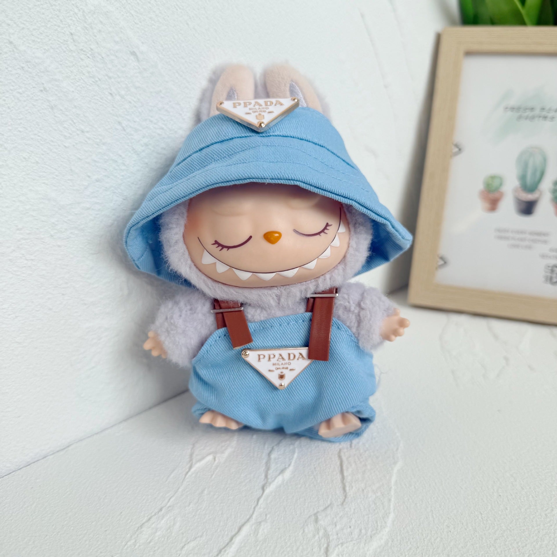 Only clothes] generation one or two blind box pull cloth doll suspenders suit LABUBU pendant pink hat pants