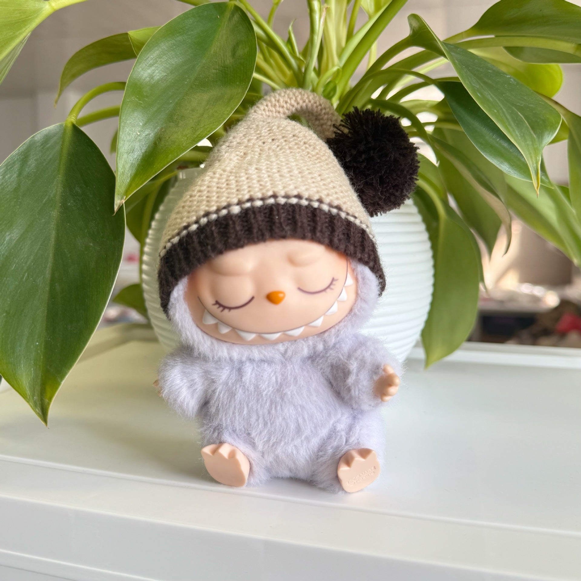 Only clothes] pendant pull cloth cloth for the first and second generation of blind box sit party doll clothes playful hat love sweater