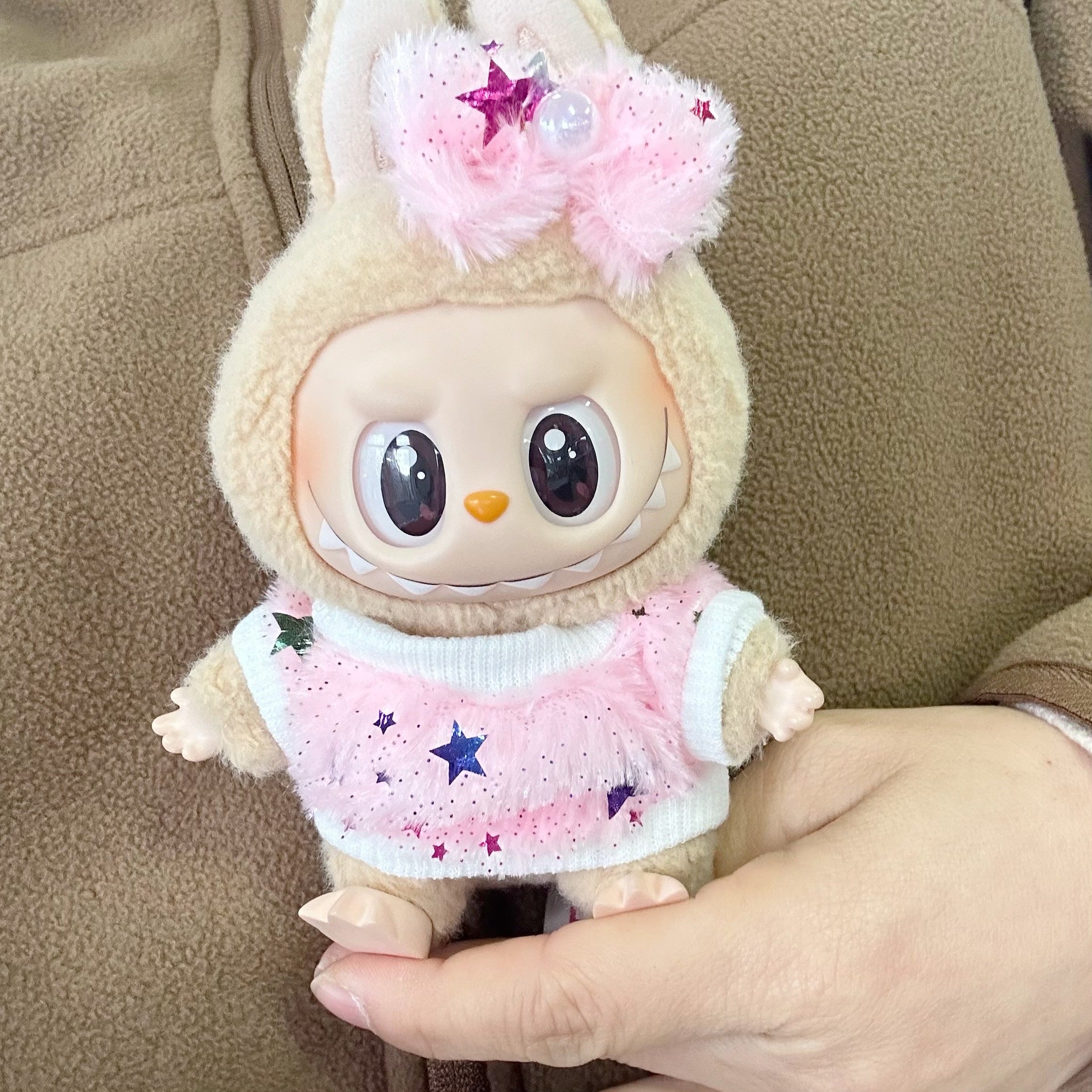 Only clothes] the first and second generation of blind box rabubu doll clothes LABUBU for the stars sparkling winter long cashmere sweater