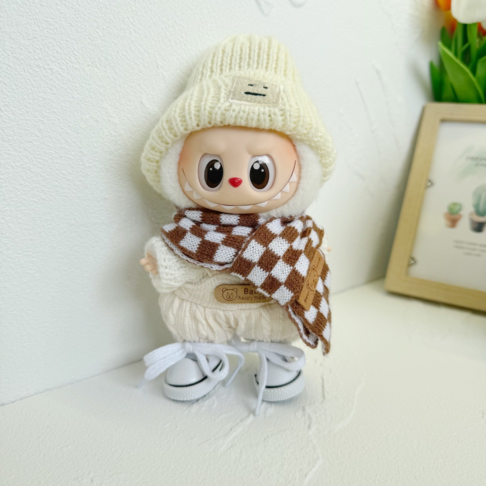 First and Second Generation Labubu Clothes Black Checkered Bear Logo Scarf Expression Hat Set Labubu Hat Scarf Clothes Dress up