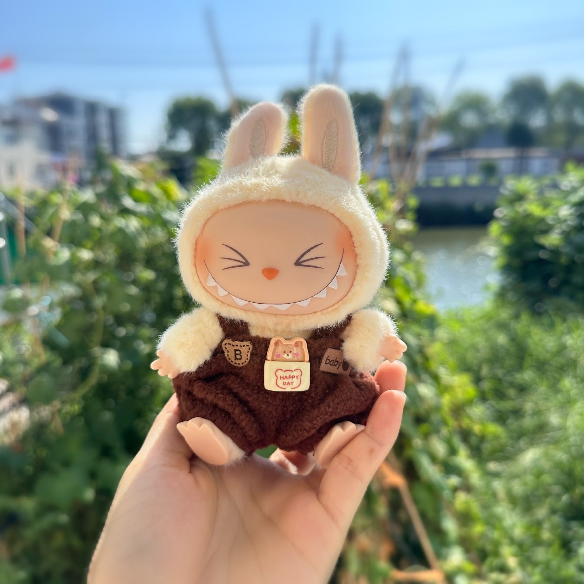 Only clothes] second-generation labubu clothes pendant LABUBU sit party doll biscuit music bear suspenders