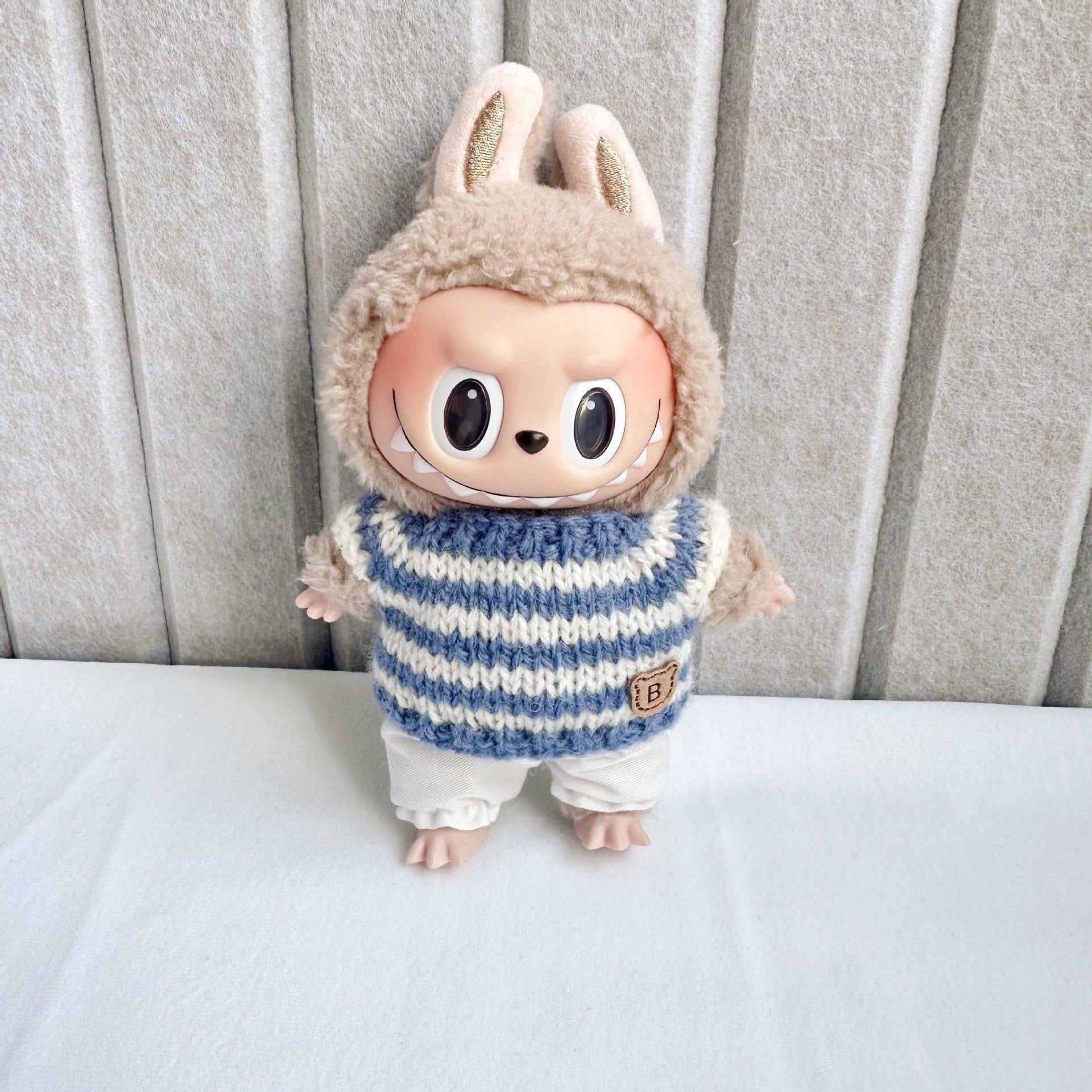 Vinyl Labubu doll clothes 17cm cloth cloth clothes handmade sweater suspender pants suit blind box Doll replacement