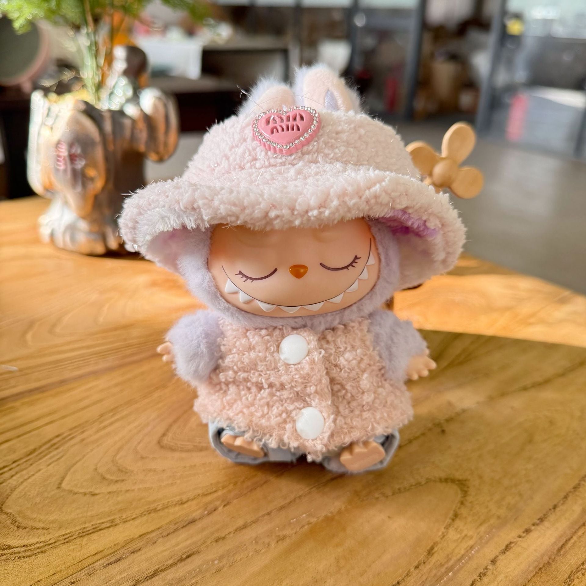 The first and second generation of rabu cloth clothes sit party doll clothes fashion teddy circle velvet vest suit LABUBU