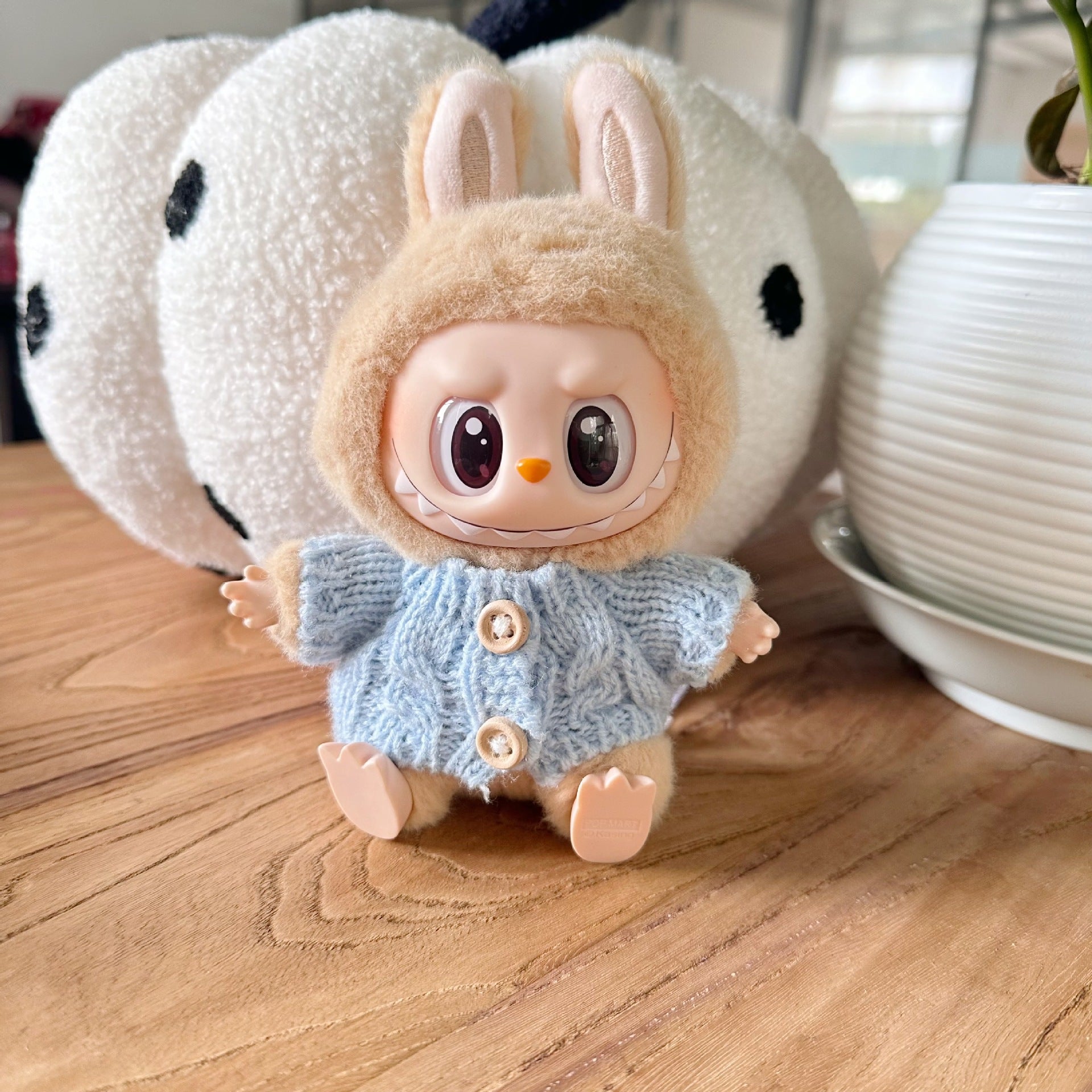 Only clothes] the first and second generation of labubu doll clothes LABUBU sitting party doll for autumn and winter sweater
