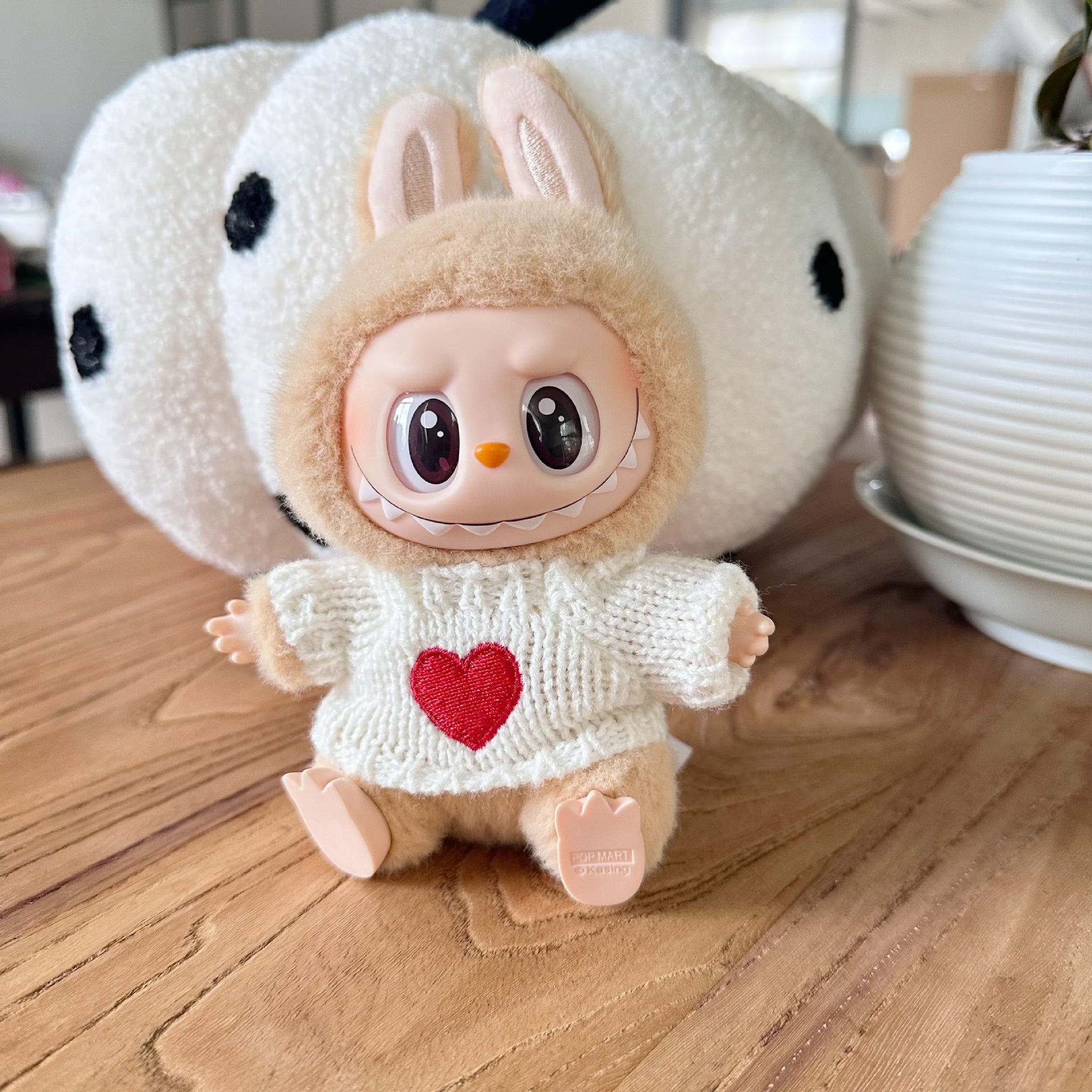 Only clothes] the first and second generation of labubu doll clothes LABUBU sitting party doll for autumn and winter sweater