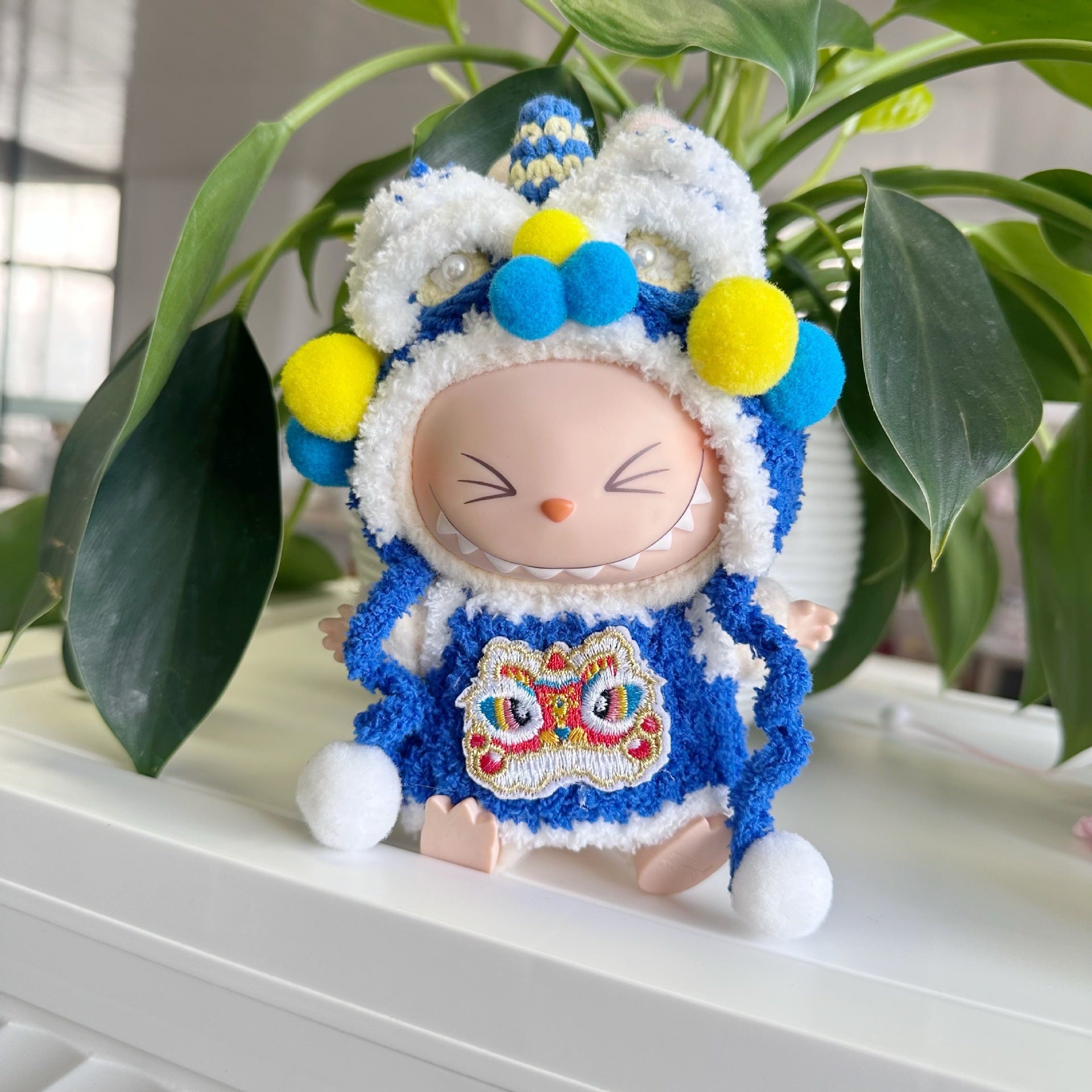 Only clothes] pendant blind box pull cloth new year clothes one or two generation pull cloth happy pure hand lion dance suit