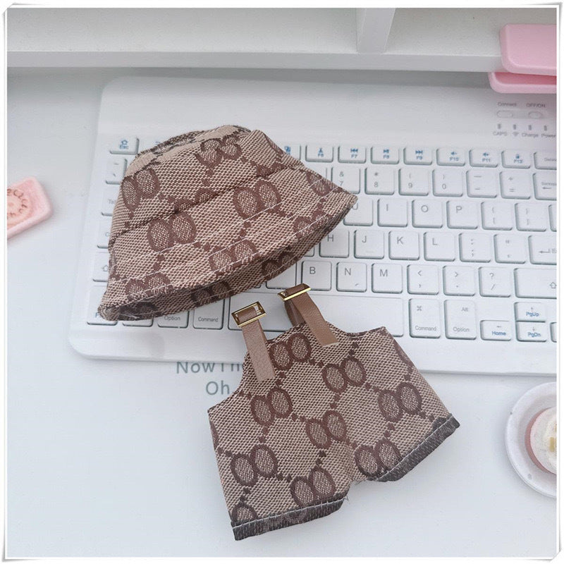 Only clothes] generation one or two blind box pull cloth doll suspenders suit LABUBU pendant pink hat pants