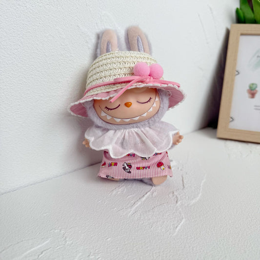 The first and second generation key chain Labubu clothes pendant cloth baby coat straw hat lapel cotton yarn small flower T suit