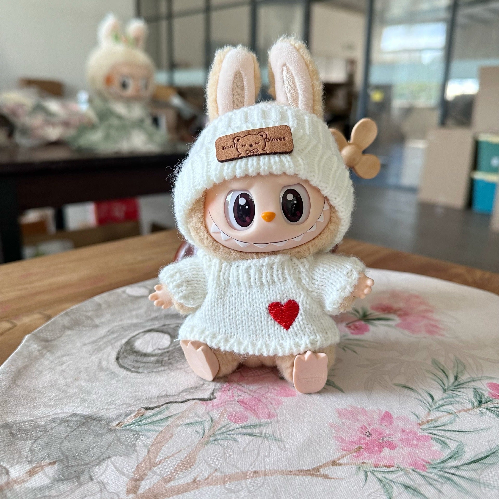 Only clothes] pull cloth doll clothes one, two and three generations of key chain LABUBU wear baby clothes small cherry blue shark