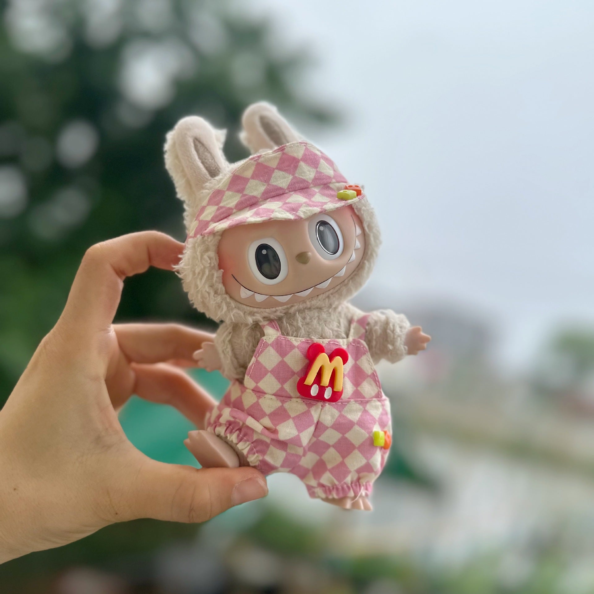 Only clothes] 17CM pendant cloth cloth clothes blind box LABUBU doll rhombus strap skirt suit new product