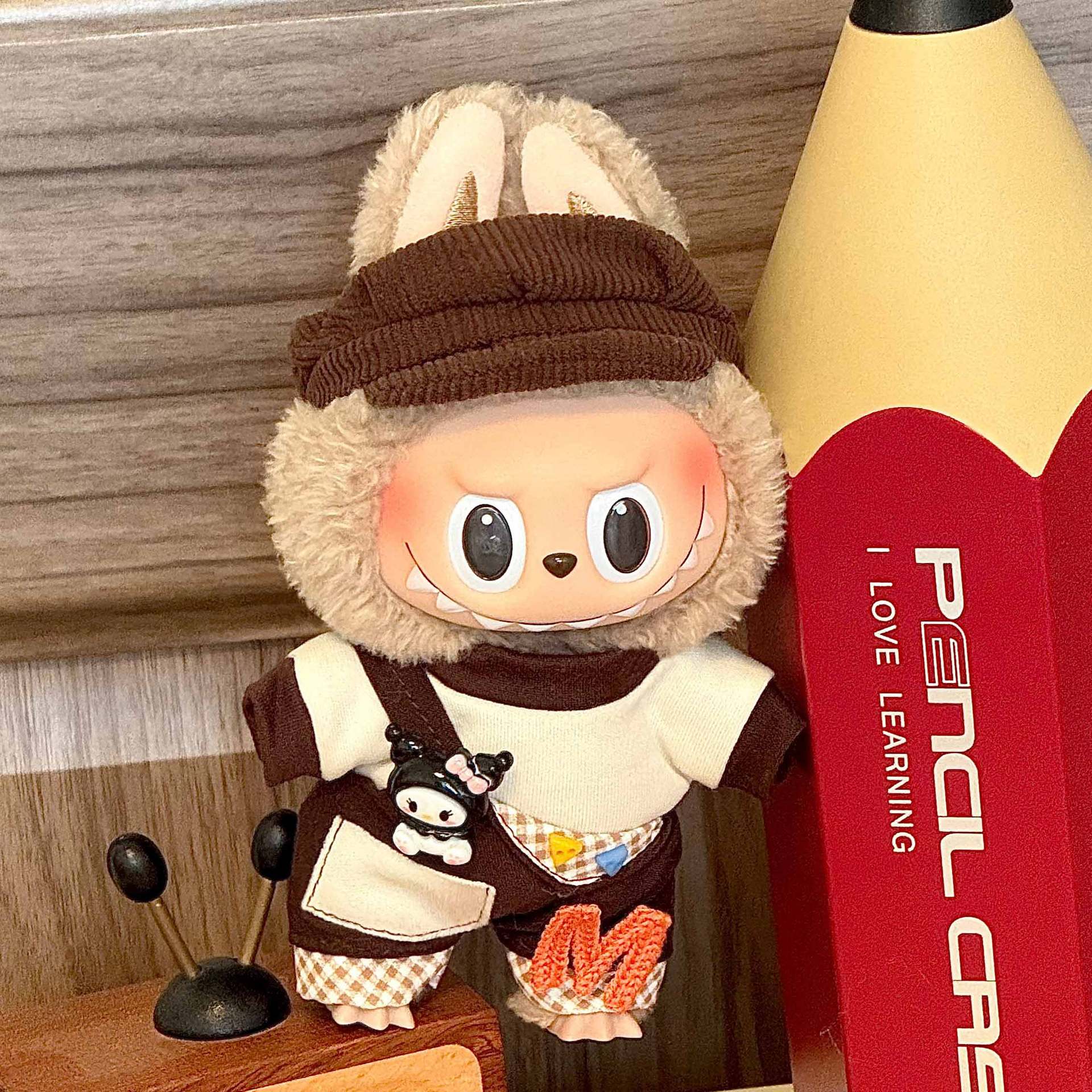 Labu Cute Blind Box Plush Clothes Bubble Mate Vinyl Face Doll One or Two Generation labubu Replacement