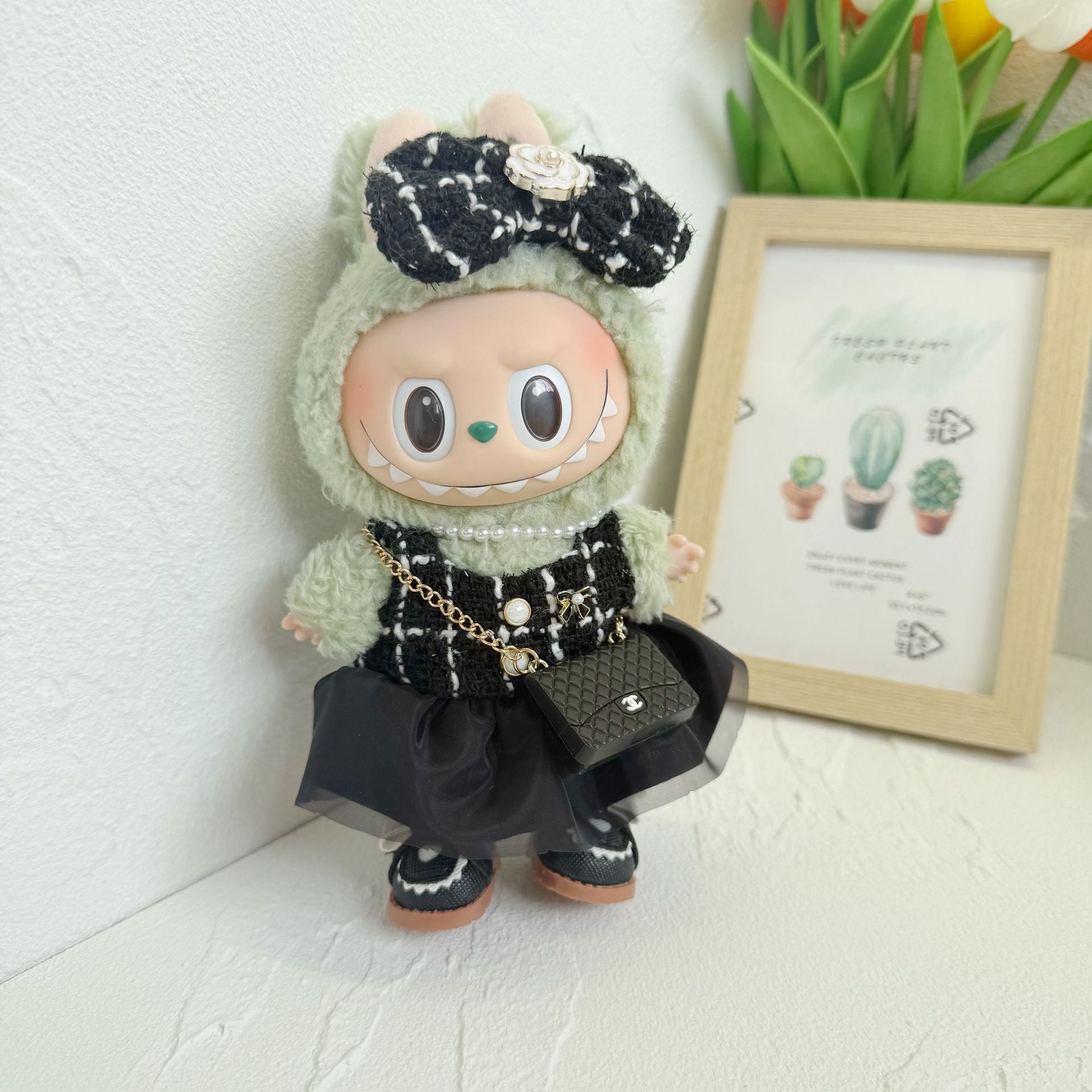 First and Second Generation Blind Box Labubu Doll Clothes Vinyl Pendant Labubu Sitting Party Clothes Lady Small Fragrance Suit