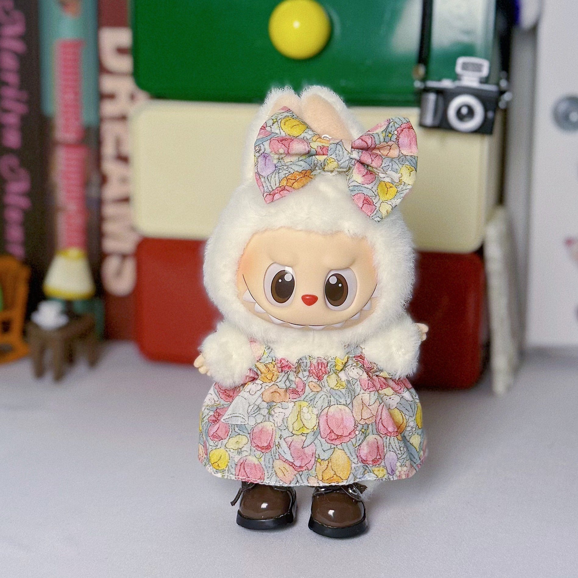 Labubu Baby Clothes First and Second Generation Rubber Blind Box Pendant Universal Wear Labubu Clothes Bottle Bib Pants Set Cute