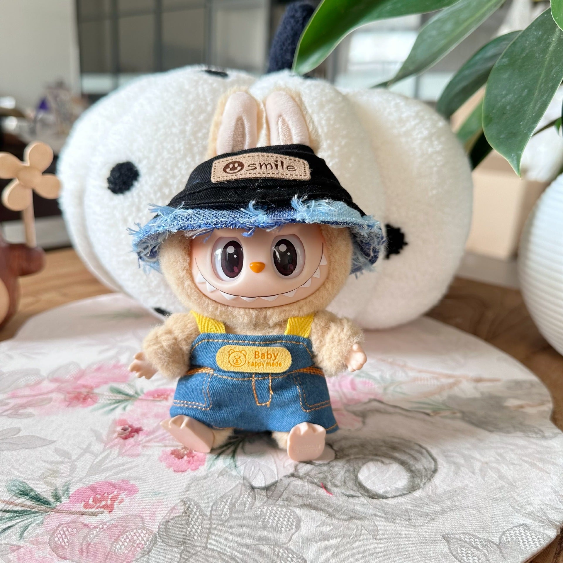 Clothes Only] Second Generation Blind Box Sitting Party Rag Clothes LABUBU Doll Cowboy Hat Strap Pants suit