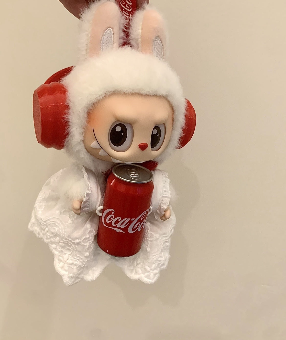 Labubu Labubu Vinyl Coca-Cola Baby Clothes First, Second and Third Generation 17cm Summer Sitting and Standing Overalls Suit