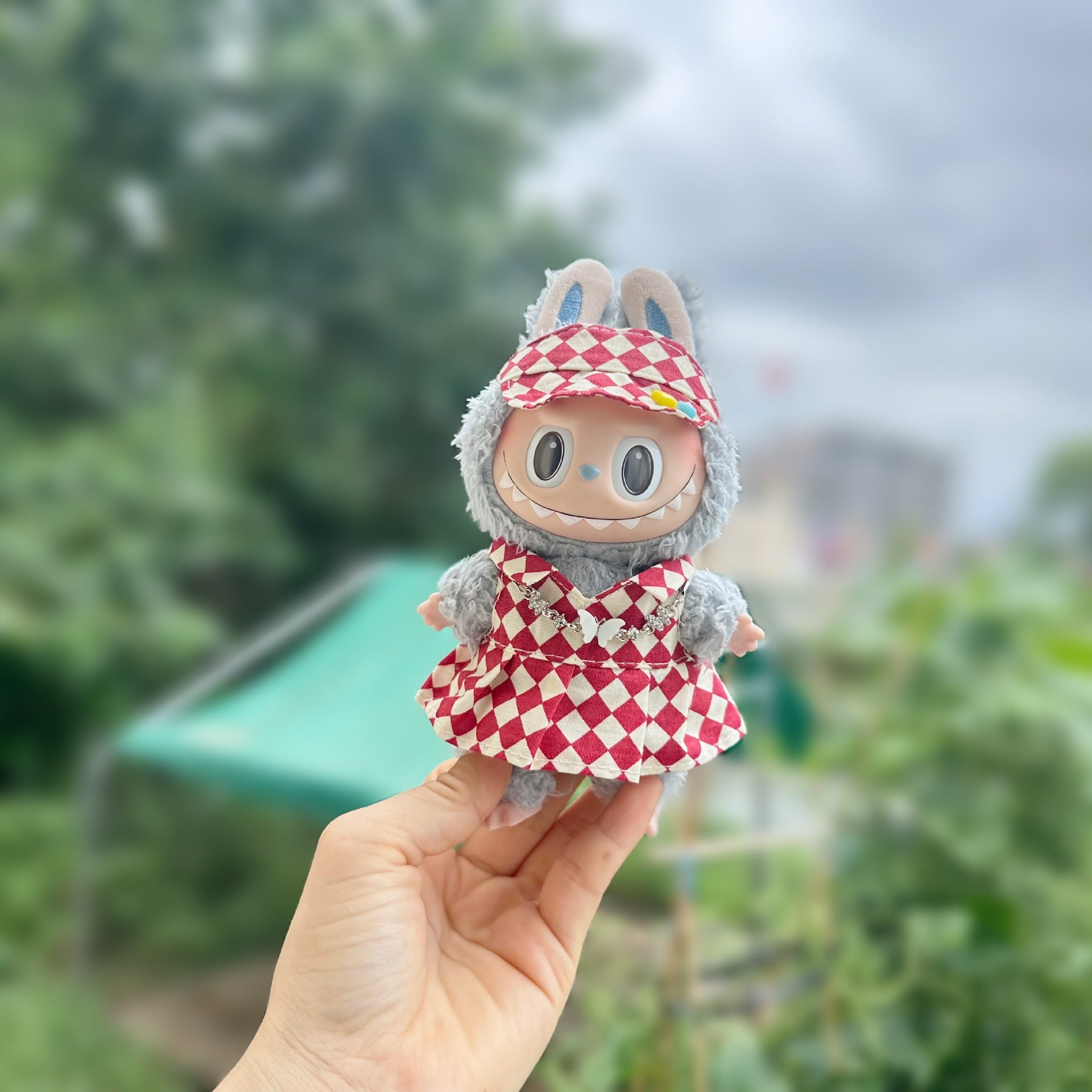 Only clothes] 17CM pendant cloth cloth clothes blind box LABUBU doll rhombus strap skirt suit new product