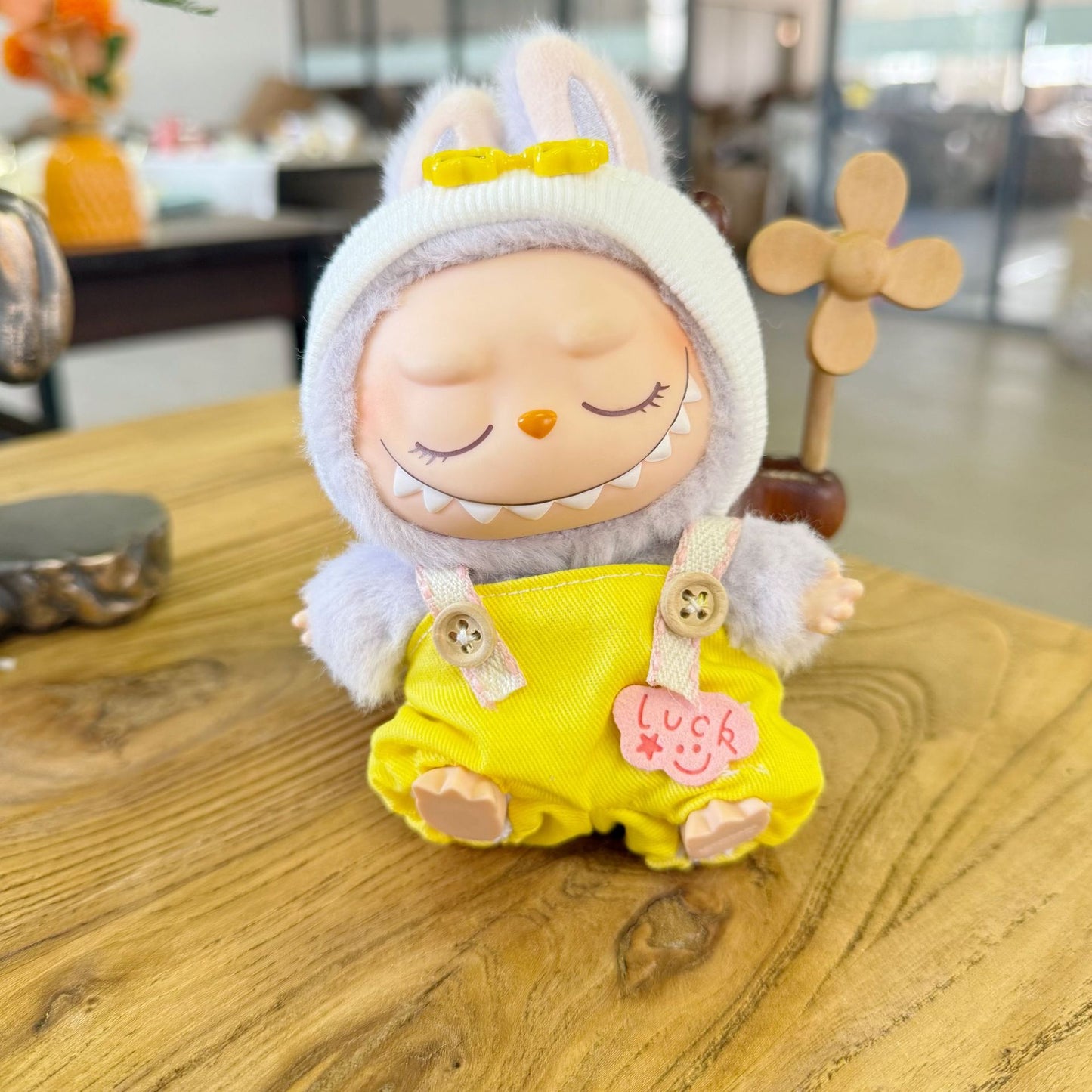 Only clothes] the first and second generation of cloth pendant clothes overalls hat star eye suit LABUBU change cute