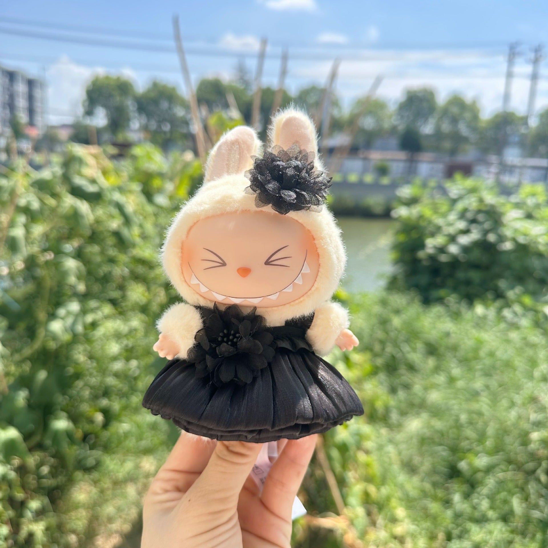 Clothes Only] Blind Box Sitting Parabu Doll Clothes Flower Bub Skirt suit Keychain LABUBU Clothes Beauty