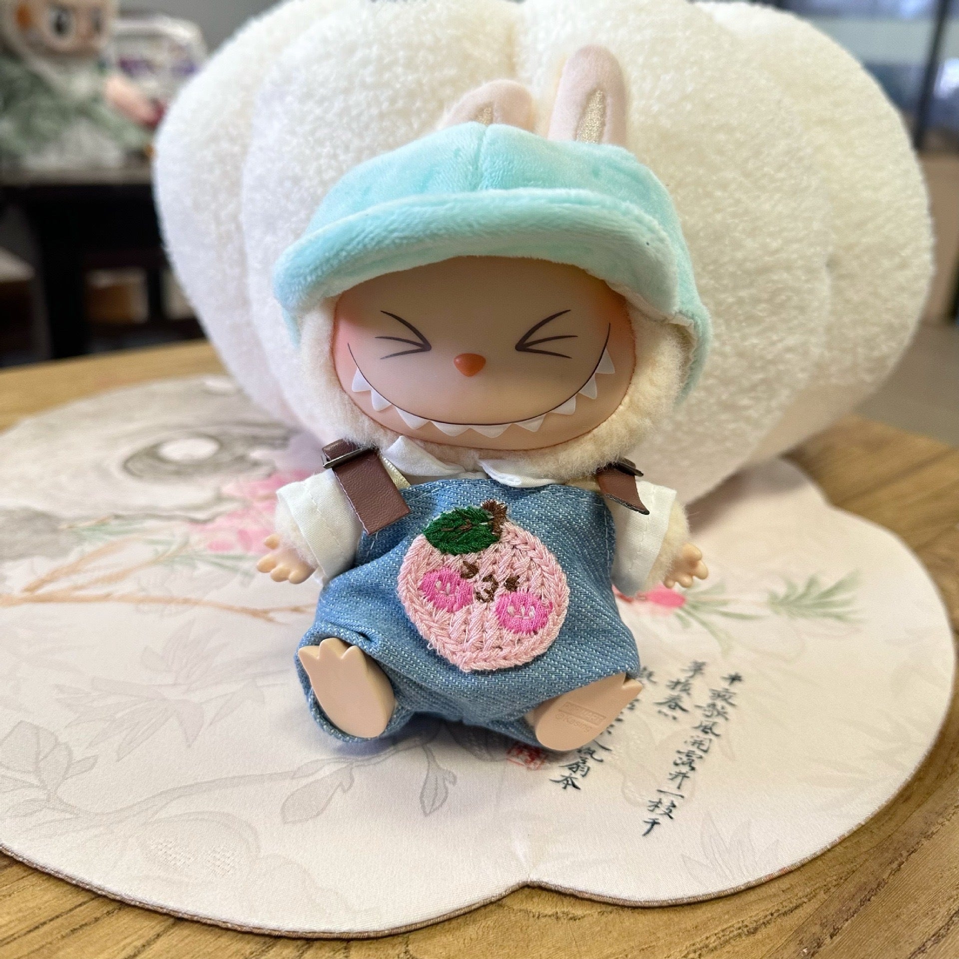 Only clothes] the first and second generation of Labubu doll clothes pull cloth sit party series baby clothes fruit suit