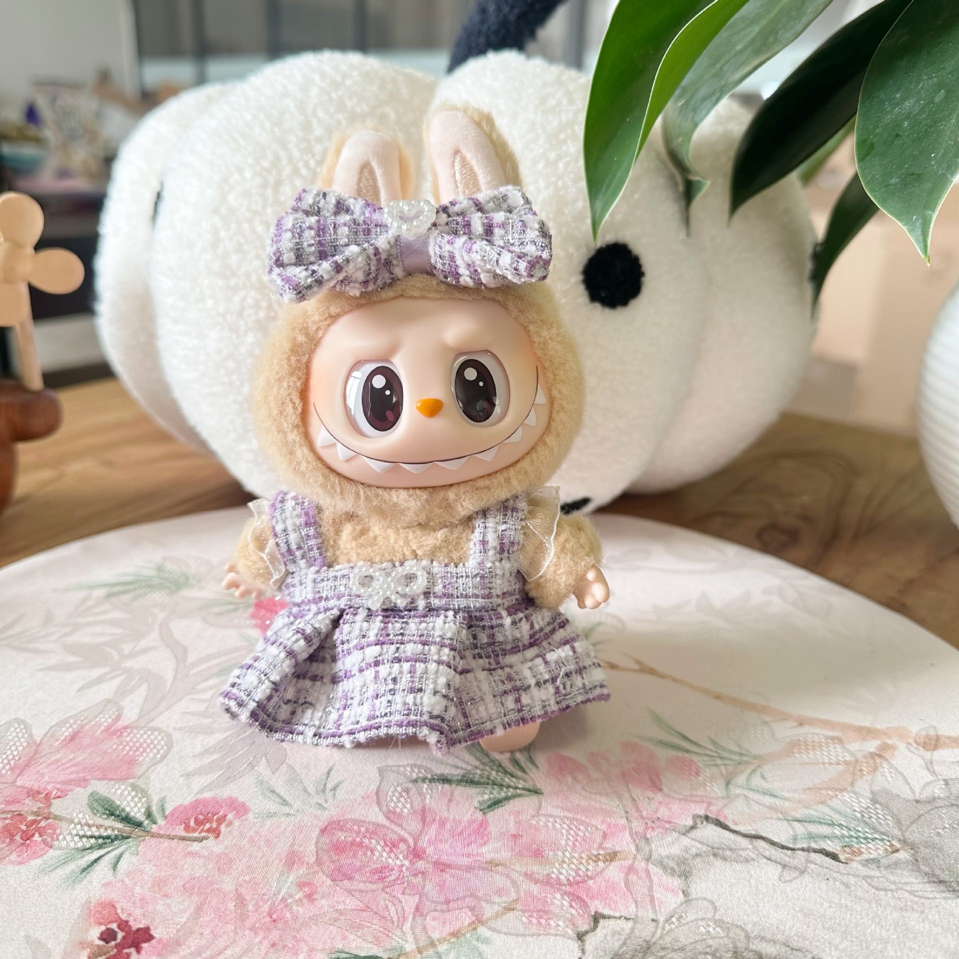Baby Coat Only] First/Second Generation Pendant Labubu Sit Party Series Doll Coat LABUBU for Fragrant Style