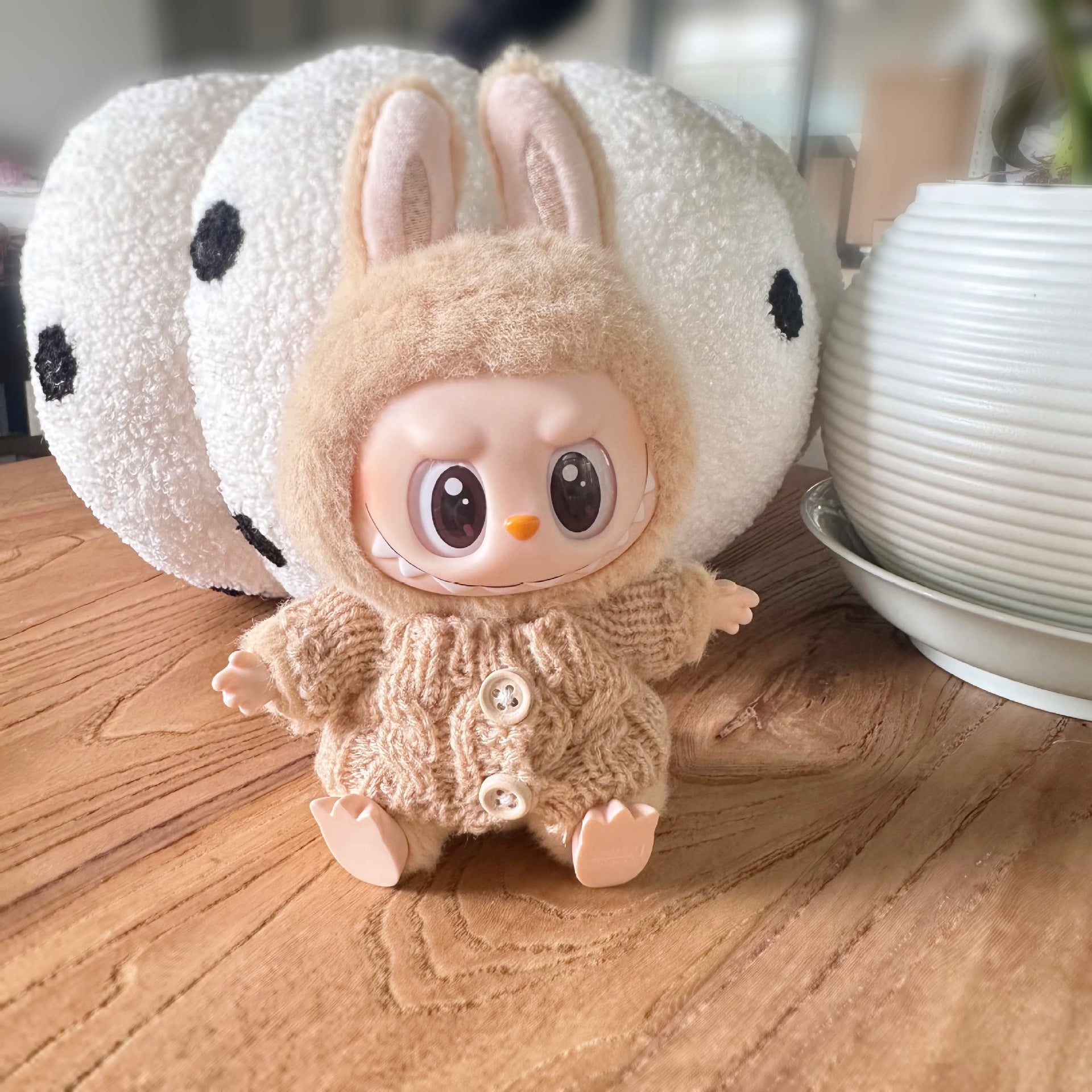 Only clothes] the first and second generation of labubu doll clothes LABUBU sitting party doll for autumn and winter sweater