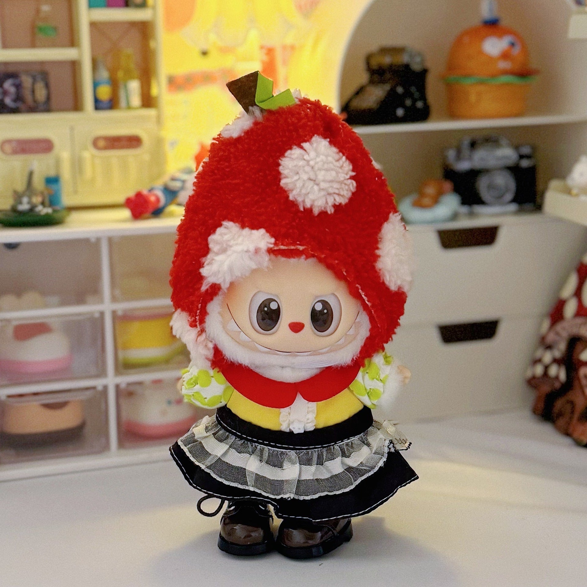 Labubu Baby Clothes First and Second Generation Rubber Blind Box Pendant Universal Wear Labubu Clothes Bottle Bib Pants Set Cute