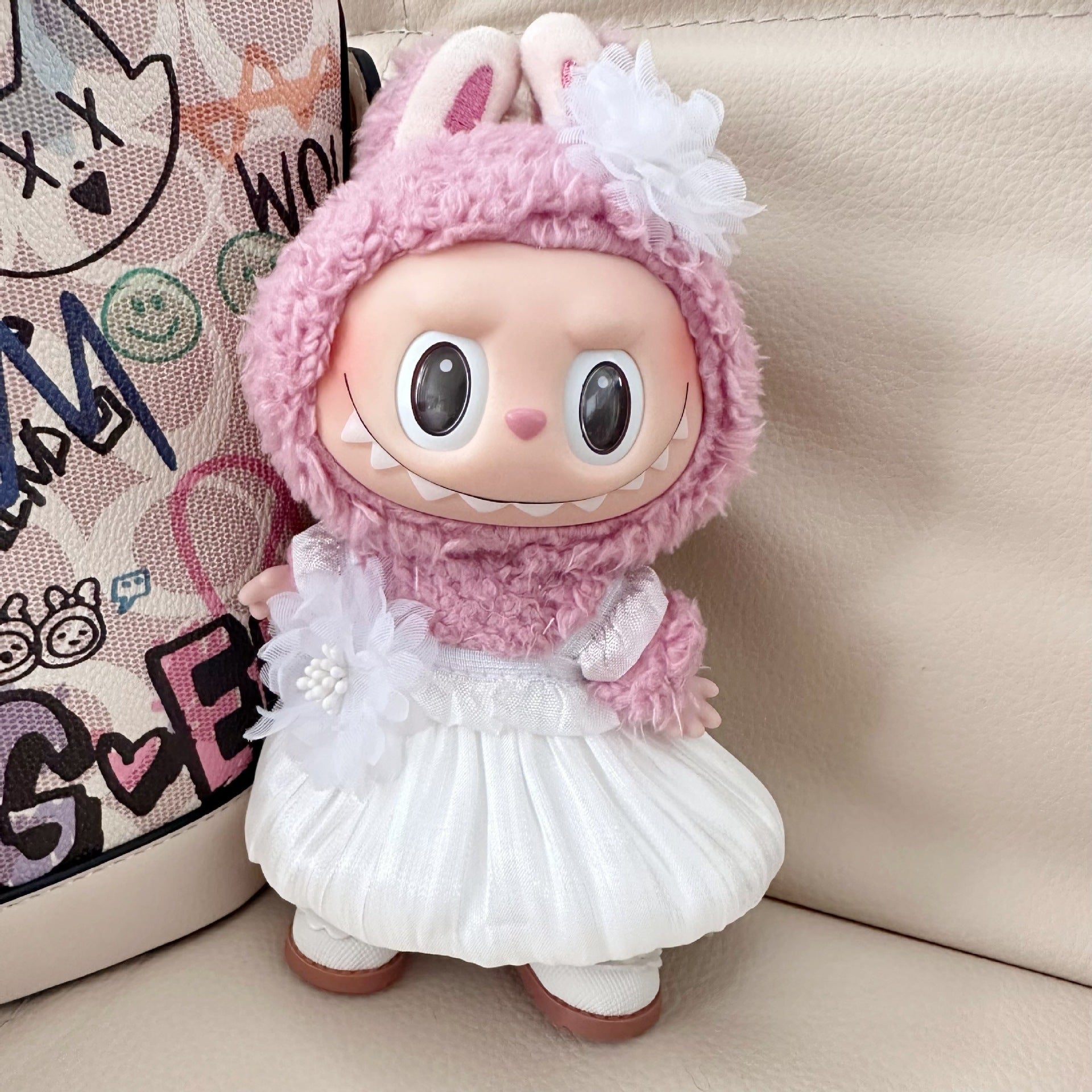 Only clothes] 17CM blind box cloth clothes tide cool powder shirt suit suit LABUBU white flower bud skirt