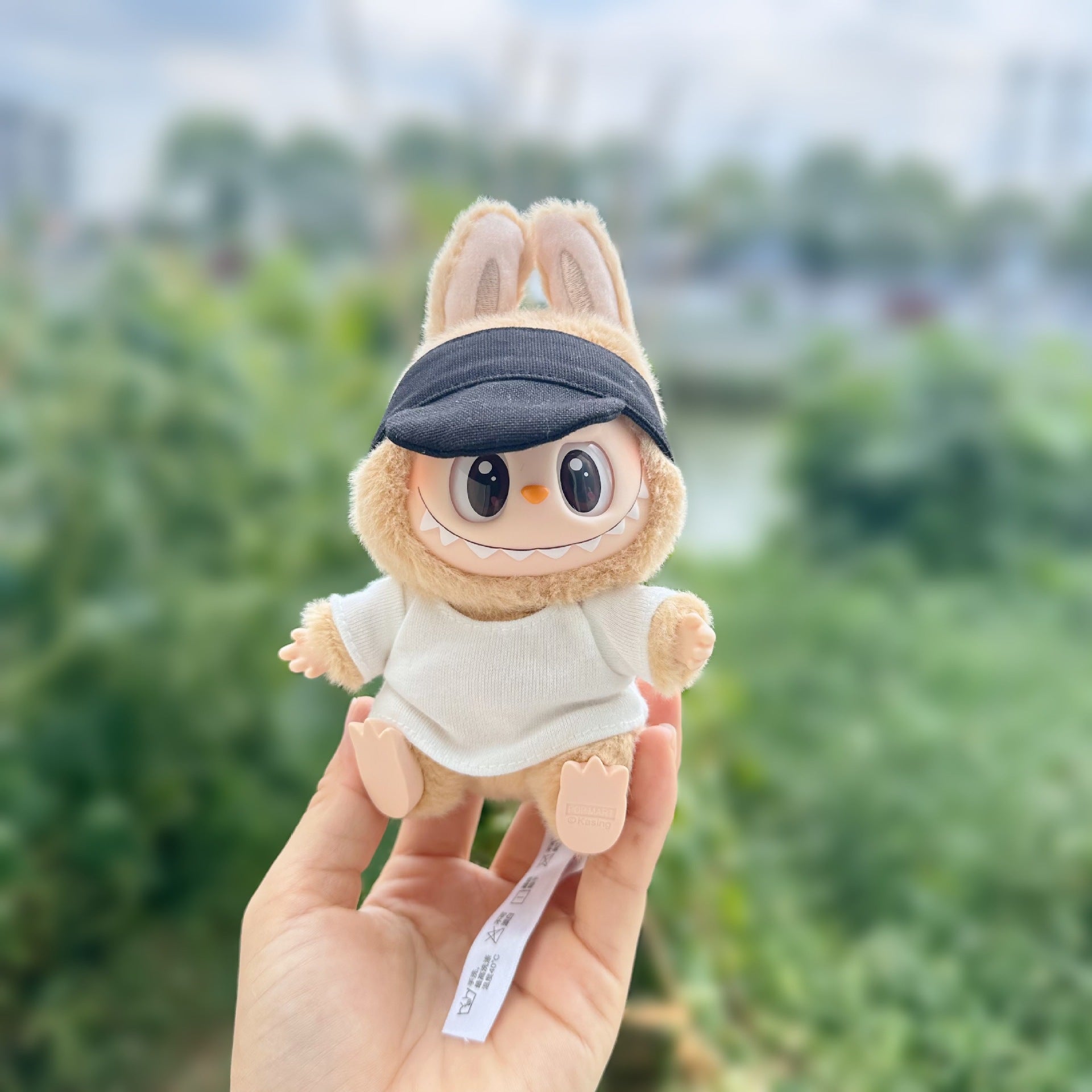 Only clothes] second generation Labubu clothes pendant labubu sit party series baby black t hat suit
