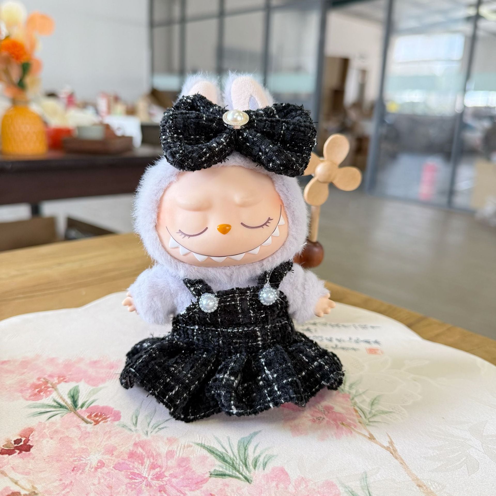 Clothes Only] Blind Box Rab Cloth Doll Dress for Blue Flower Sea Strap Skirt LABUBU Clothes New Style Black Dress