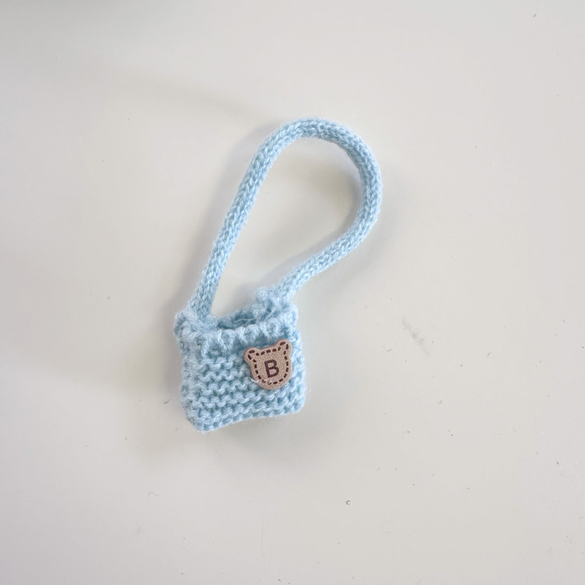 The first and second generation of blind box cloth clothes sweater hat backpack DIY with LABUBU sit party doll clothes